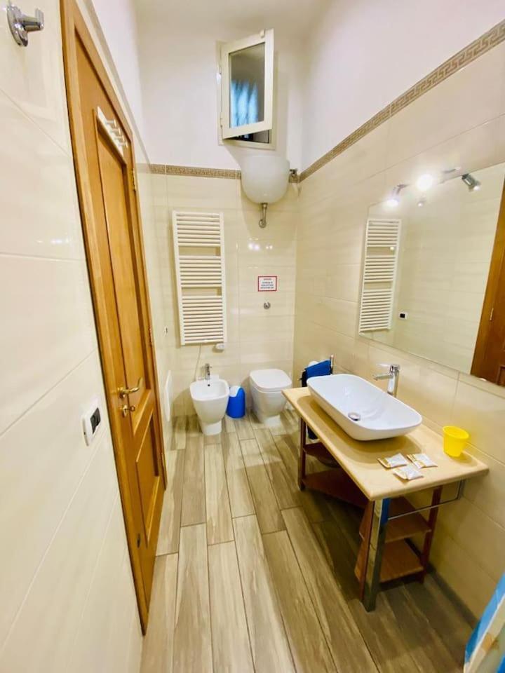 Traversa Toledo, Intero Appartamento Al Plebiscito Naples Extérieur photo